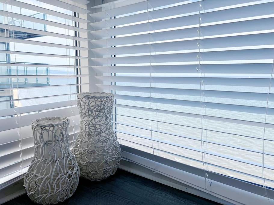 Stylish Seaview One-Bedroom Apt Swansea Ngoại thất bức ảnh